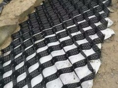 土工格室与土工格栅有何区别