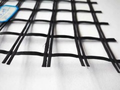 玻纤土工格栅采用玻璃纤维长丝经编织涂覆而成